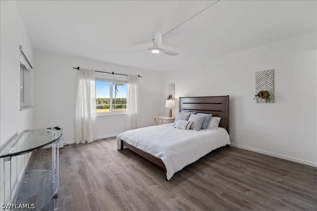 307 Goodlette-frank Road S Naples FL 34102