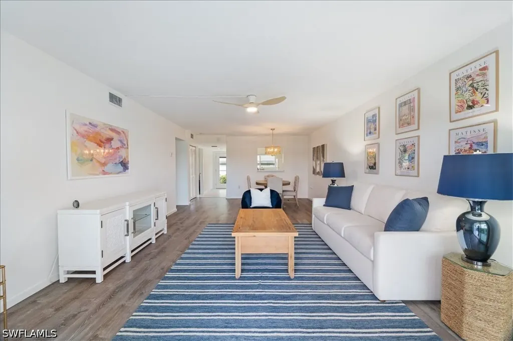307 Goodlette-frank Road S Naples FL 34102