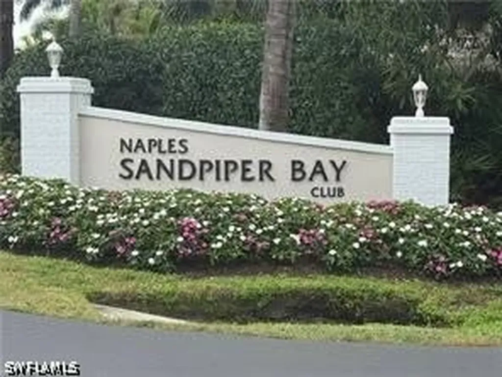 3062 Sandpiper Bay Circle Naples FL 34112