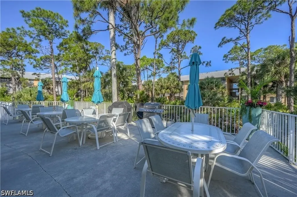 3062 Sandpiper Bay Circle Naples FL 34112