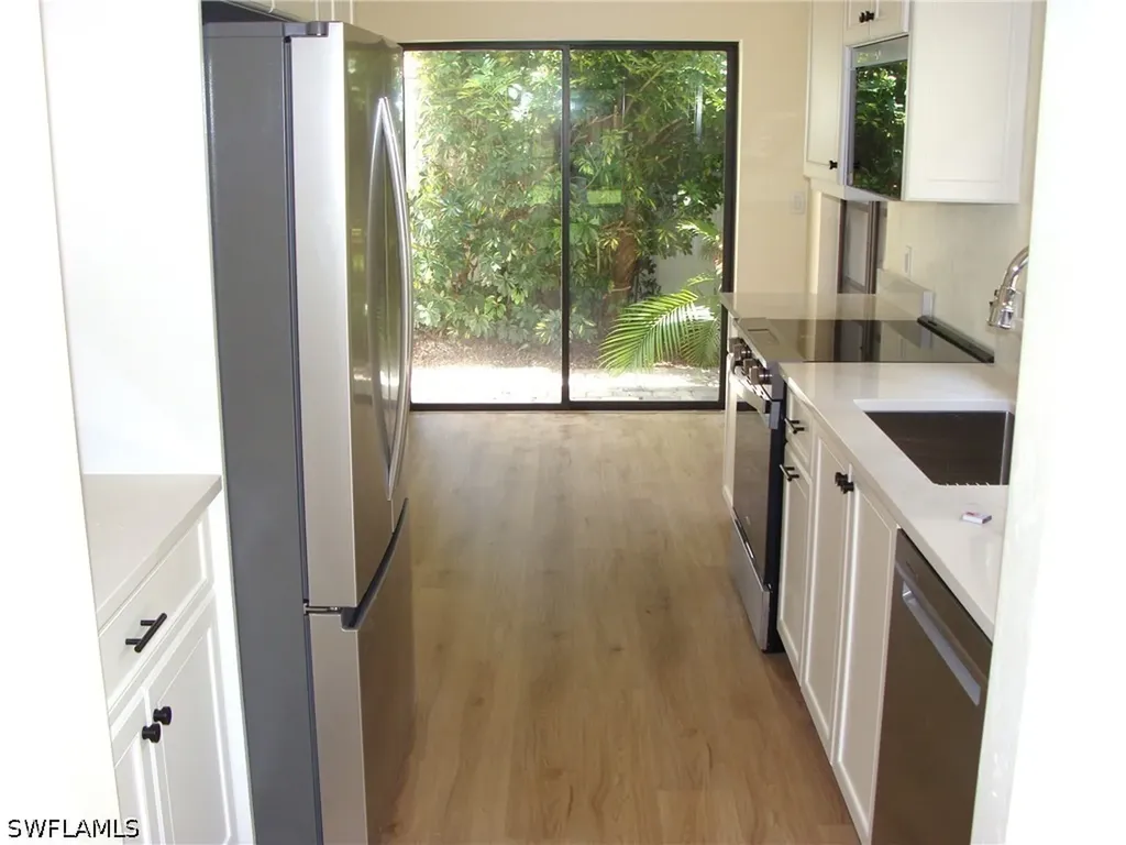 857 Reef Point Circle Naples FL 34108