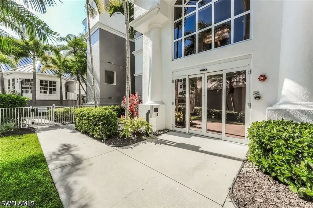 450 Launch Circle Naples FL 34108