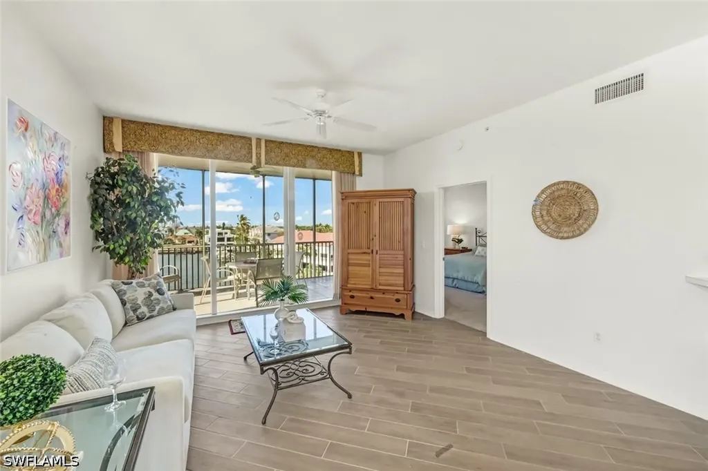 450 Launch Circle Naples FL 34108