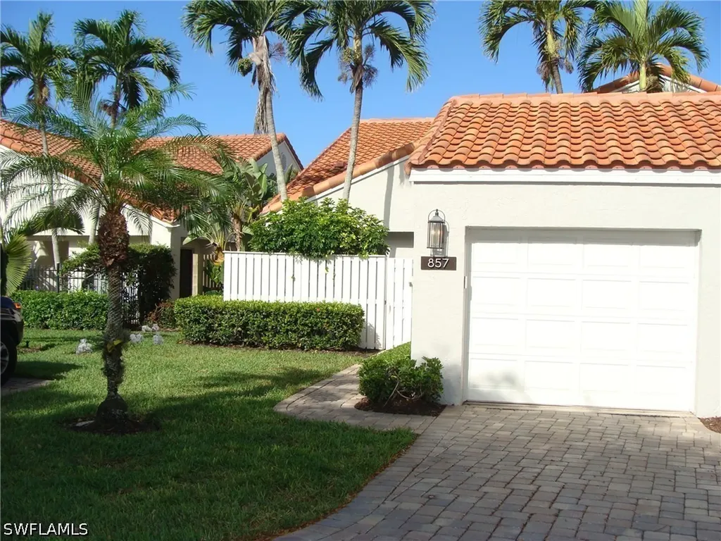 857 Reef Point Circle Naples FL 34108