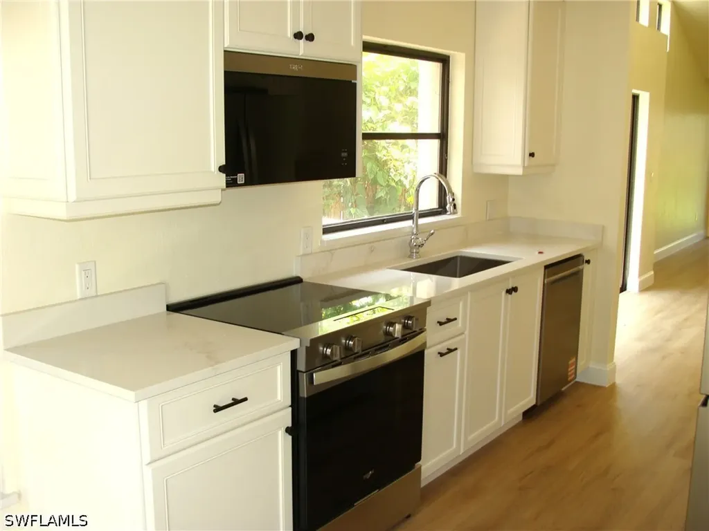 857 Reef Point Circle Naples FL 34108
