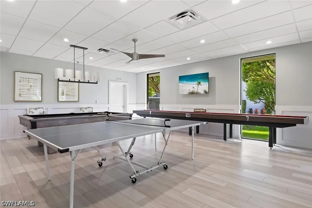 555 Park Shore Drive Naples FL 34103