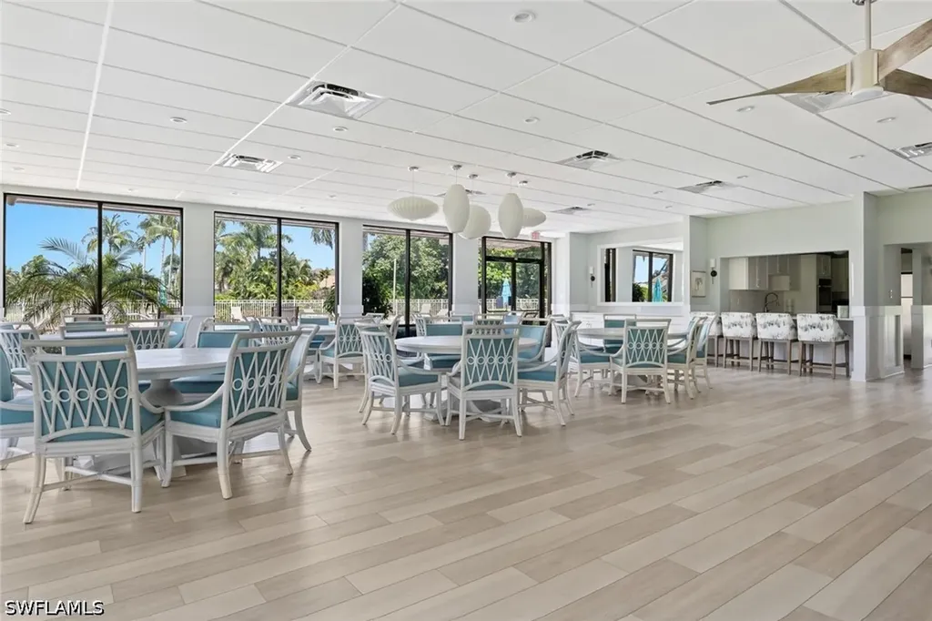 555 Park Shore Drive Naples FL 34103