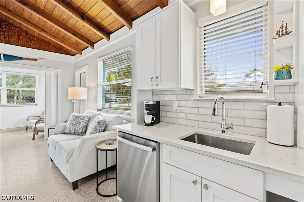 2134 Palm Street Naples FL 34119