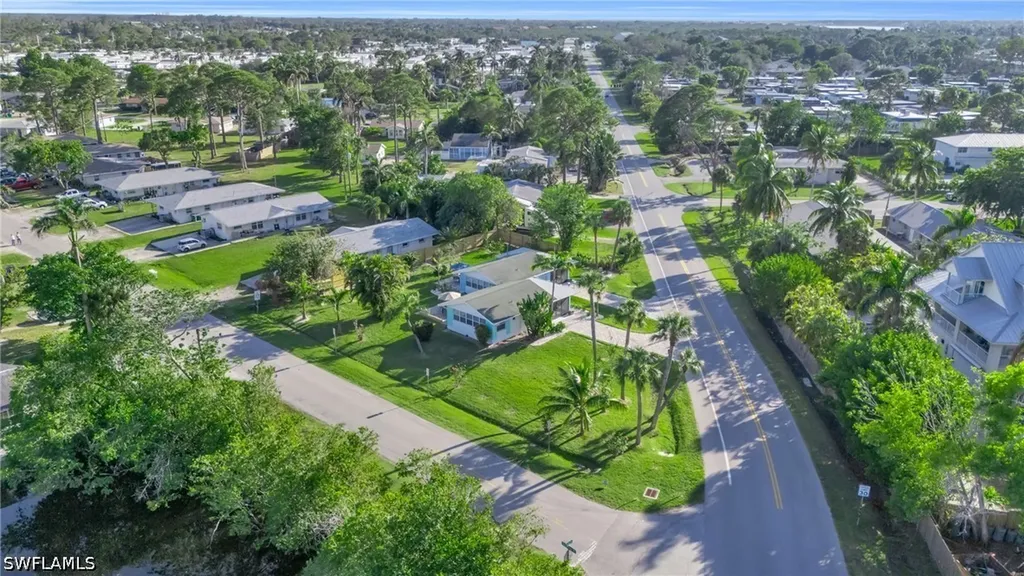2134 Palm Street Naples FL 34119