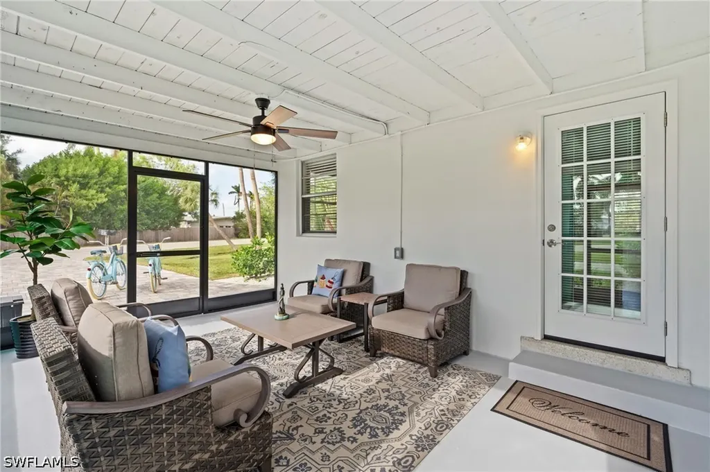 2134 Palm Street Naples FL 34119