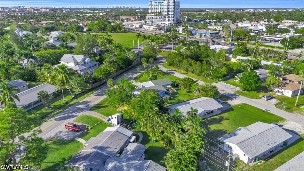 2134 Palm Street Naples FL 34119