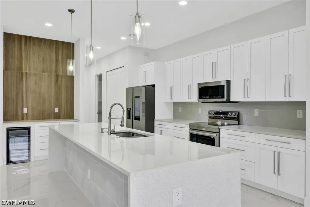 3524 NW 15th Terrace Cape Coral FL 33993