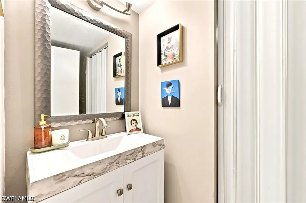 108 Lake Point Lane Naples FL 34112