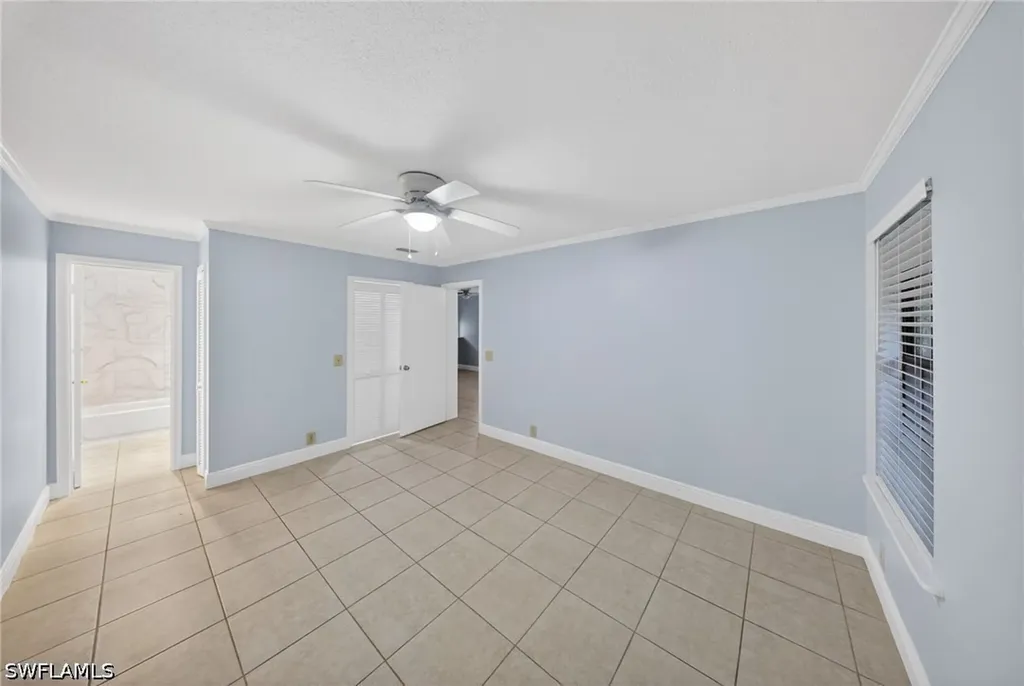 5300 Treetops Drive Naples FL 34113