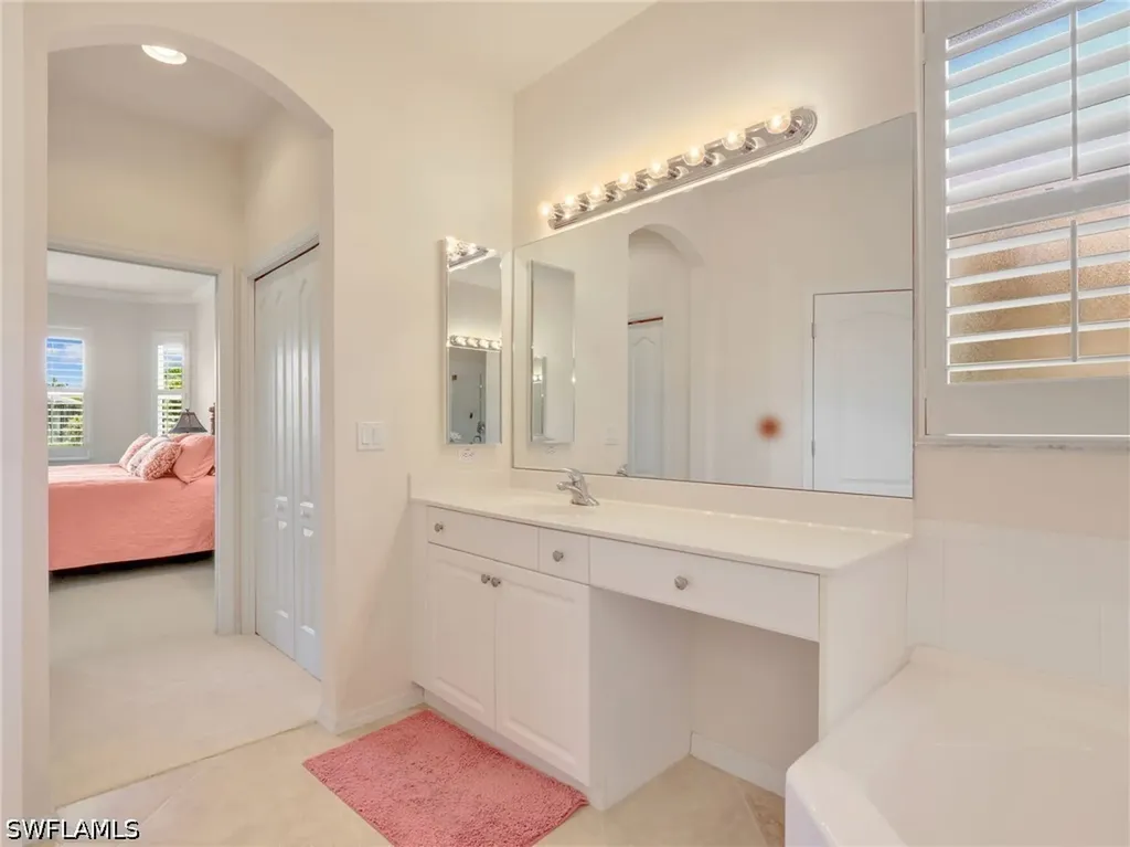 20030 Serre Drive Estero FL 33928