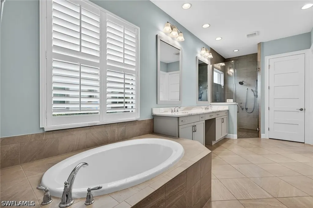 6007 Barthelemy Avenue Naples FL 34113