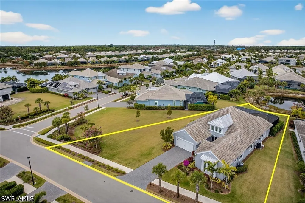 6007 Barthelemy Avenue Naples FL 34113