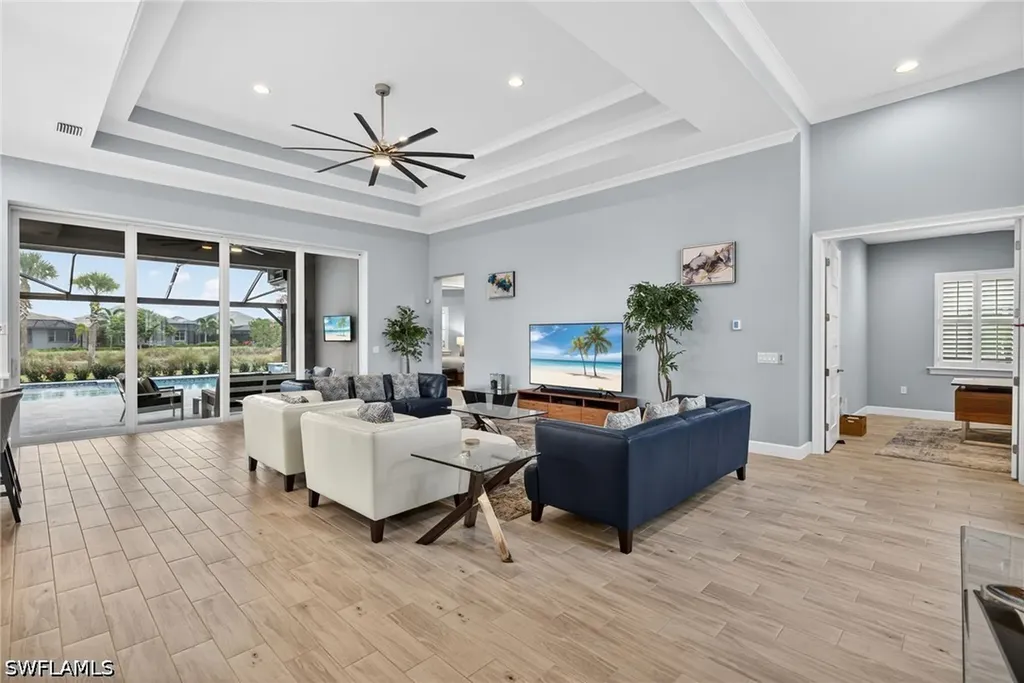 6007 Barthelemy Avenue Naples FL 34113
