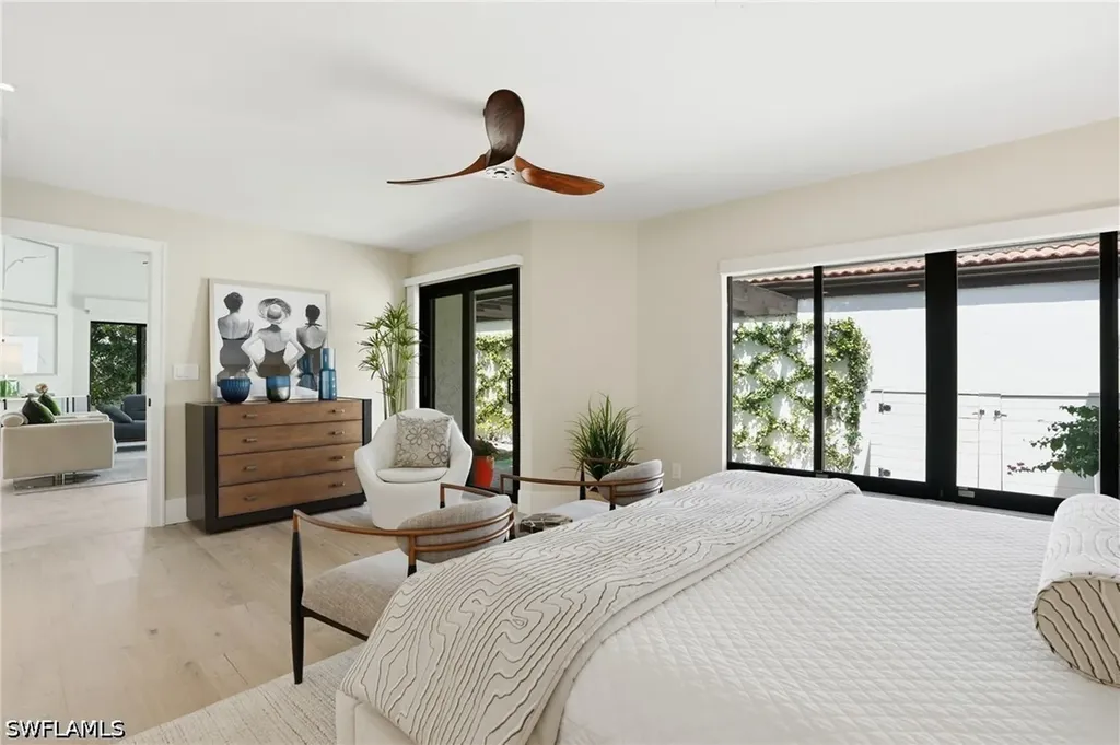 539 Bay Villas Lane Naples FL 34108