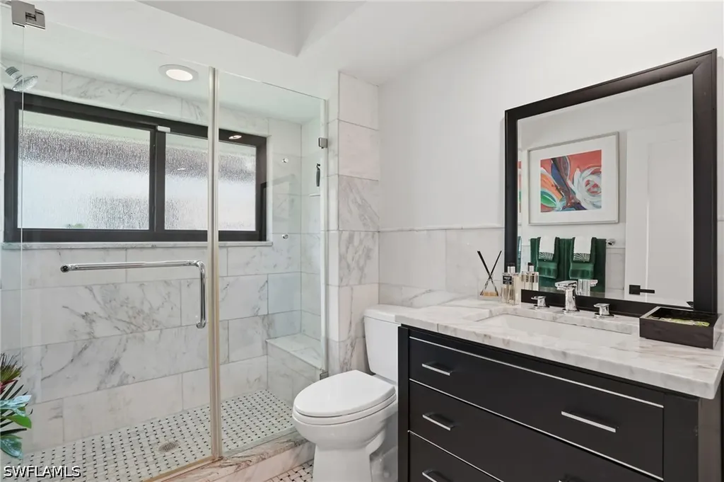 539 Bay Villas Lane Naples FL 34108