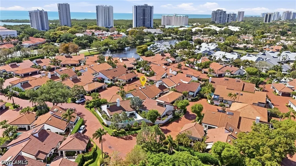 539 Bay Villas Lane Naples FL 34108