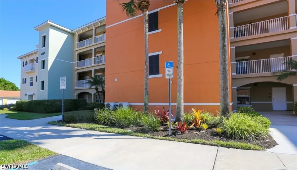 4455 Botanical Place Circle Naples FL 34112