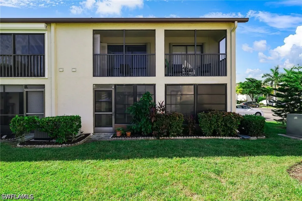 9270 Lake Park Drive Fort Myers FL 33919