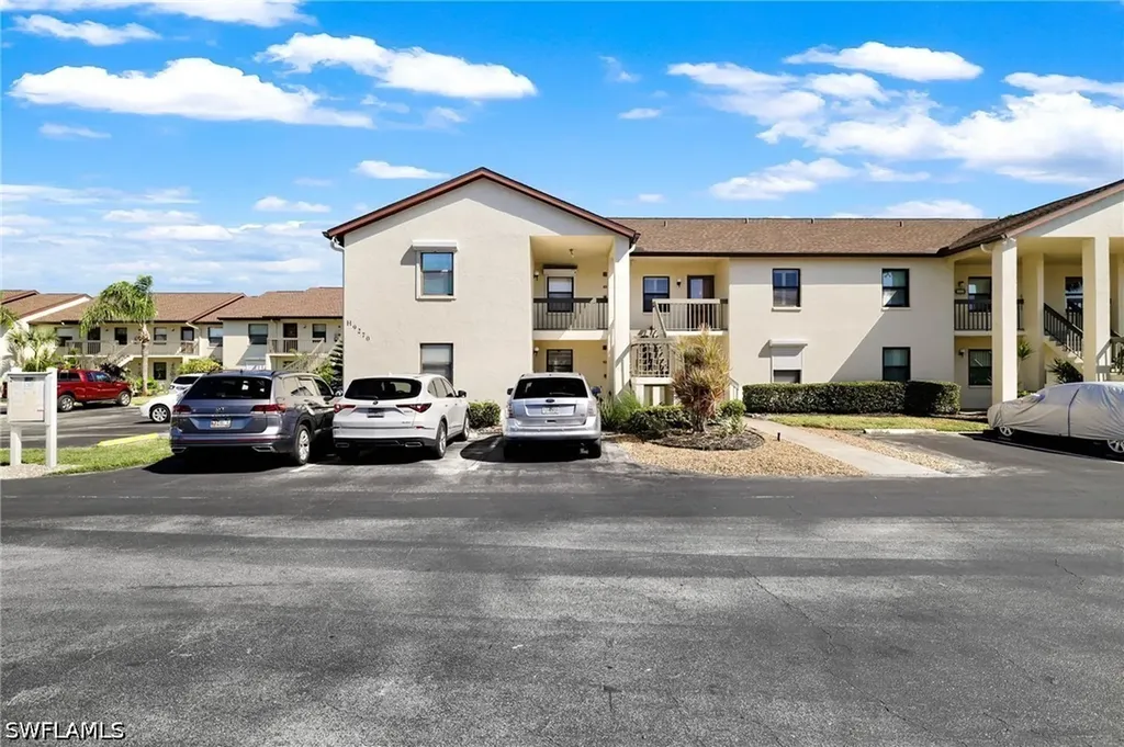 9270 Lake Park Drive Fort Myers FL 33919