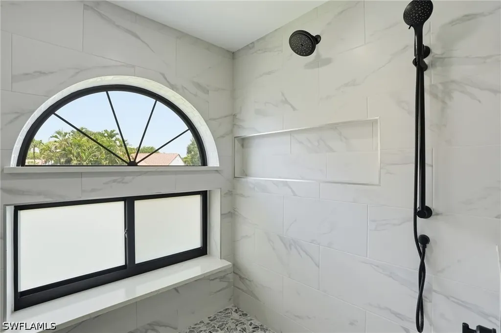 637 Beachwalk Circle Naples FL 34108