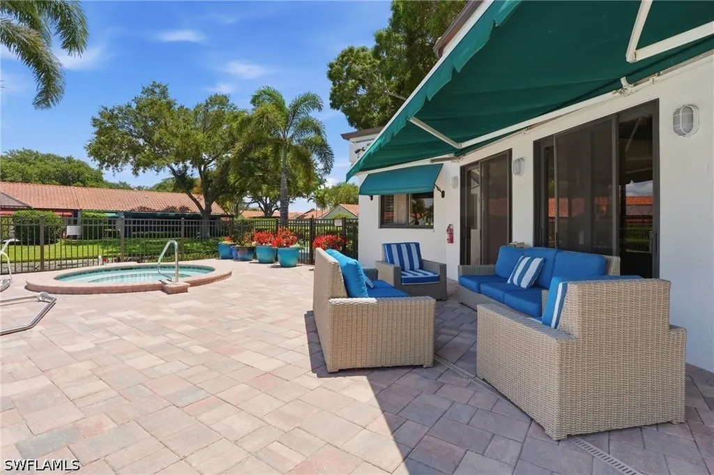 637 Beachwalk Circle Naples FL 34108