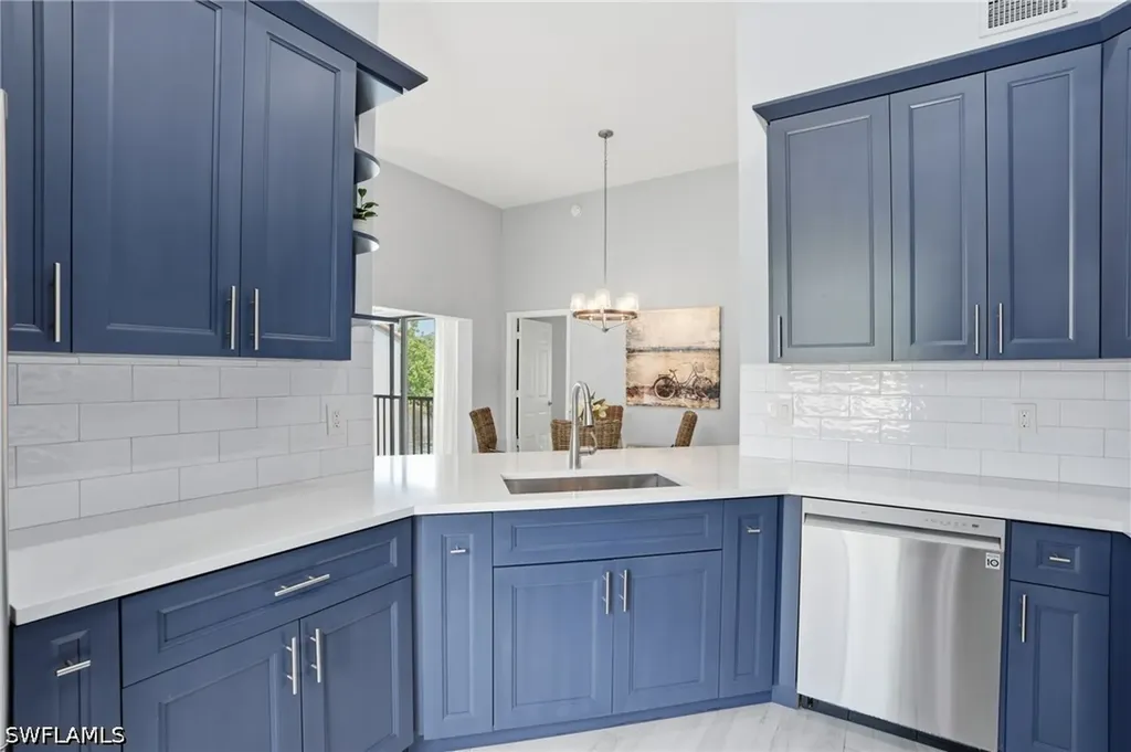 637 Beachwalk Circle Naples FL 34108