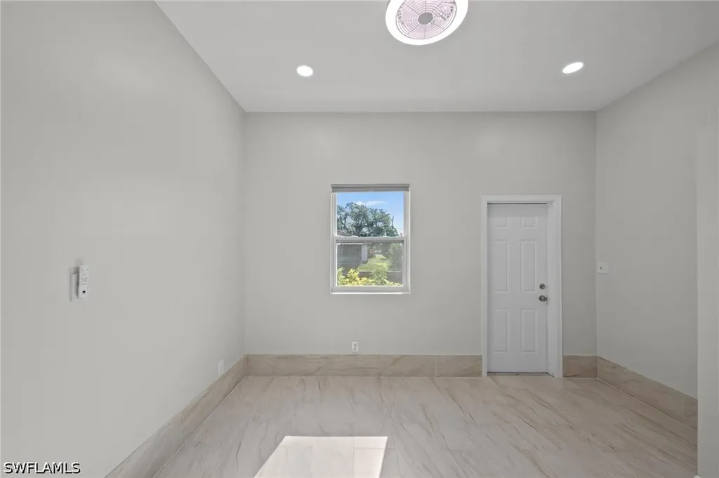 7195 Reymoor Drive North Fort Myers FL 33917