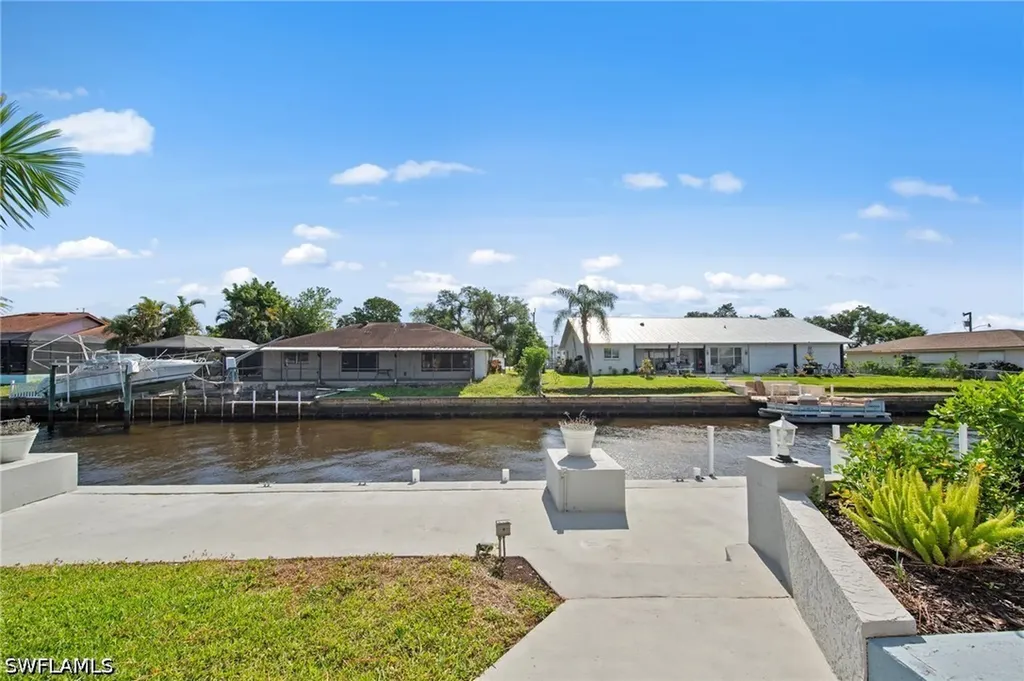 7195 Reymoor Drive North Fort Myers FL 33917