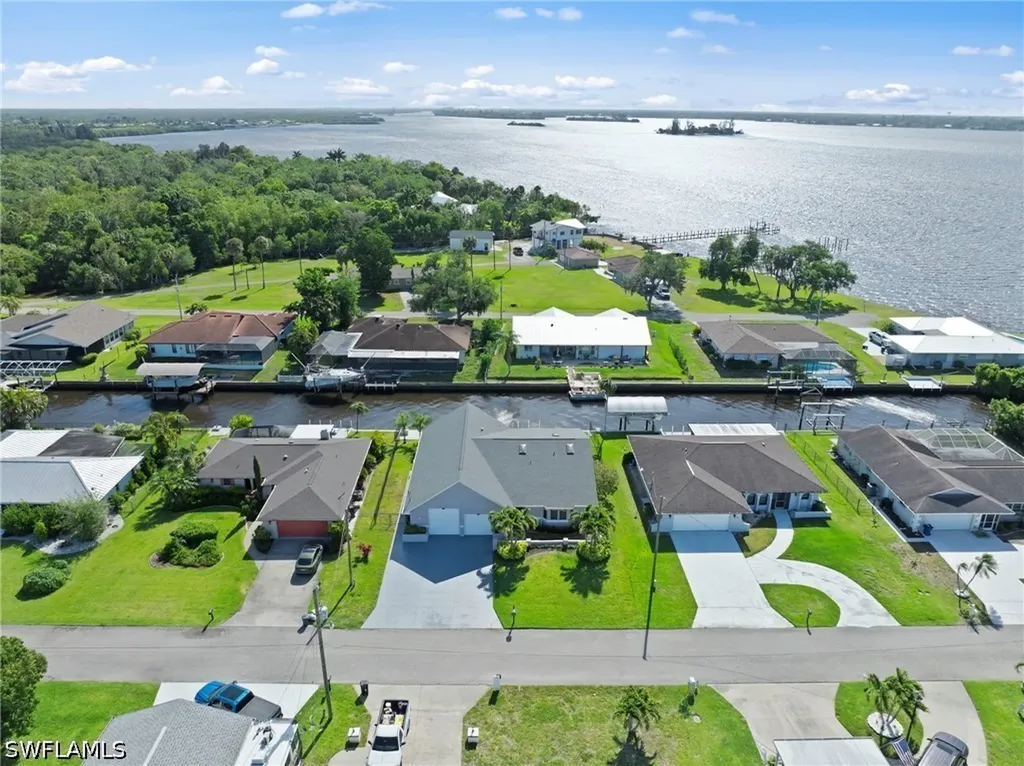 7195 Reymoor Drive North Fort Myers FL 33917