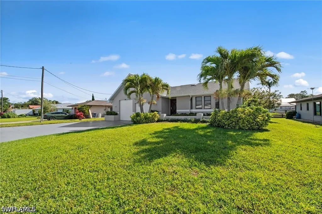 7195 Reymoor Drive North Fort Myers FL 33917