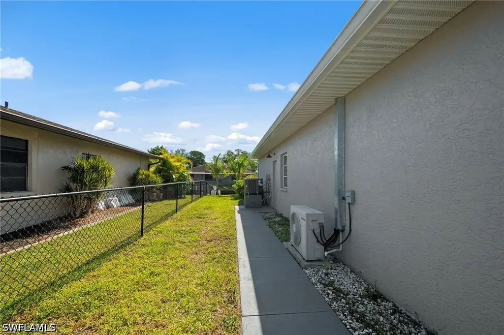 7195 Reymoor Drive North Fort Myers FL 33917