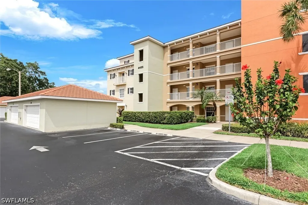 4455 Botanical Place Circle Naples FL 34112