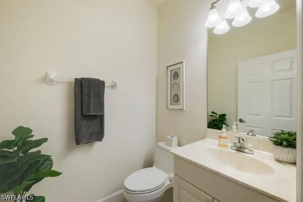 3057 Driftwood Way Naples FL 34109