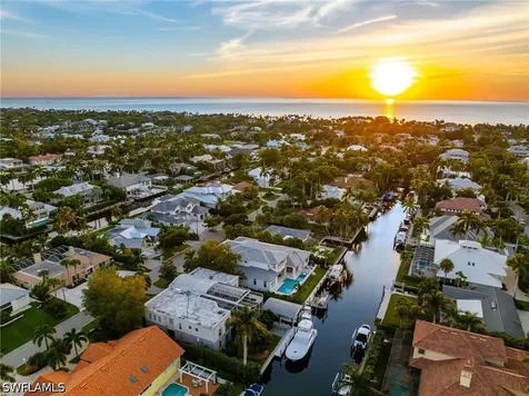 555 17TH Avenue S Naples FL 34102