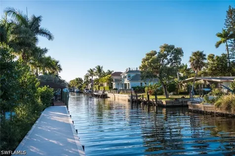 555 17TH Avenue S Naples FL 34102