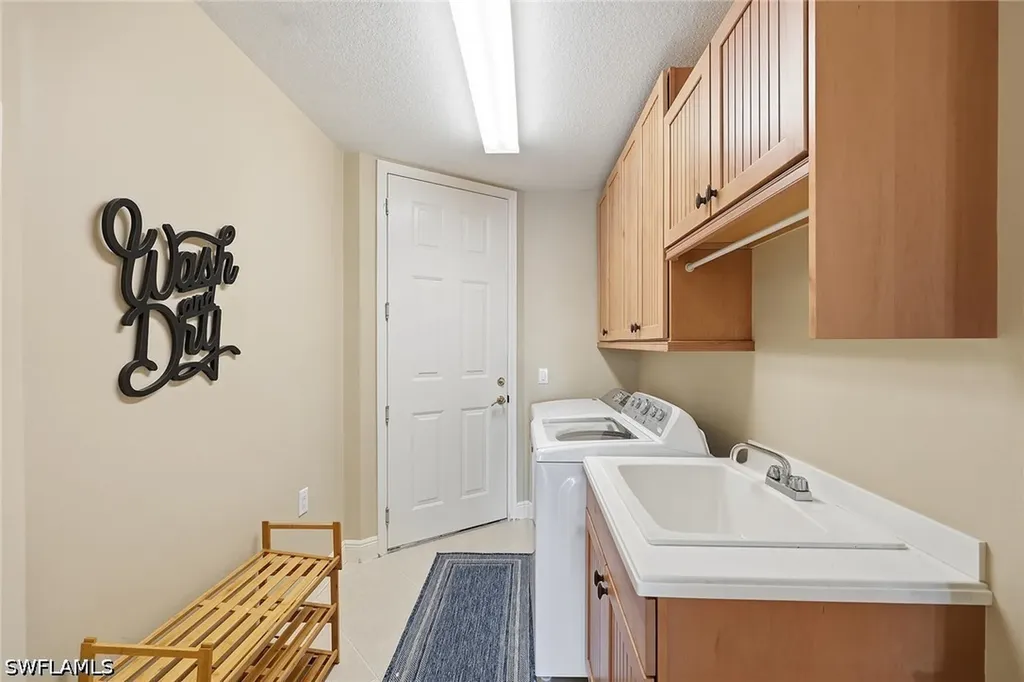 9243 Tesoro Lane Naples FL 34114