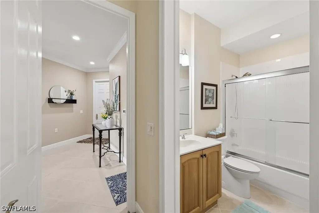 9243 Tesoro Lane Naples FL 34114