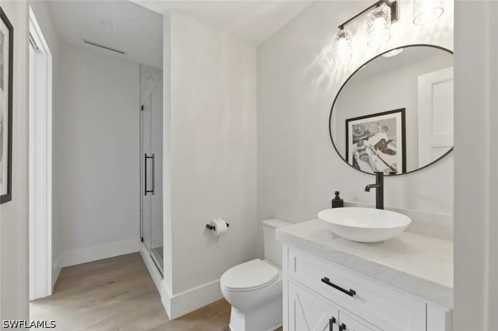 200 Bahia Point Naples FL 34103