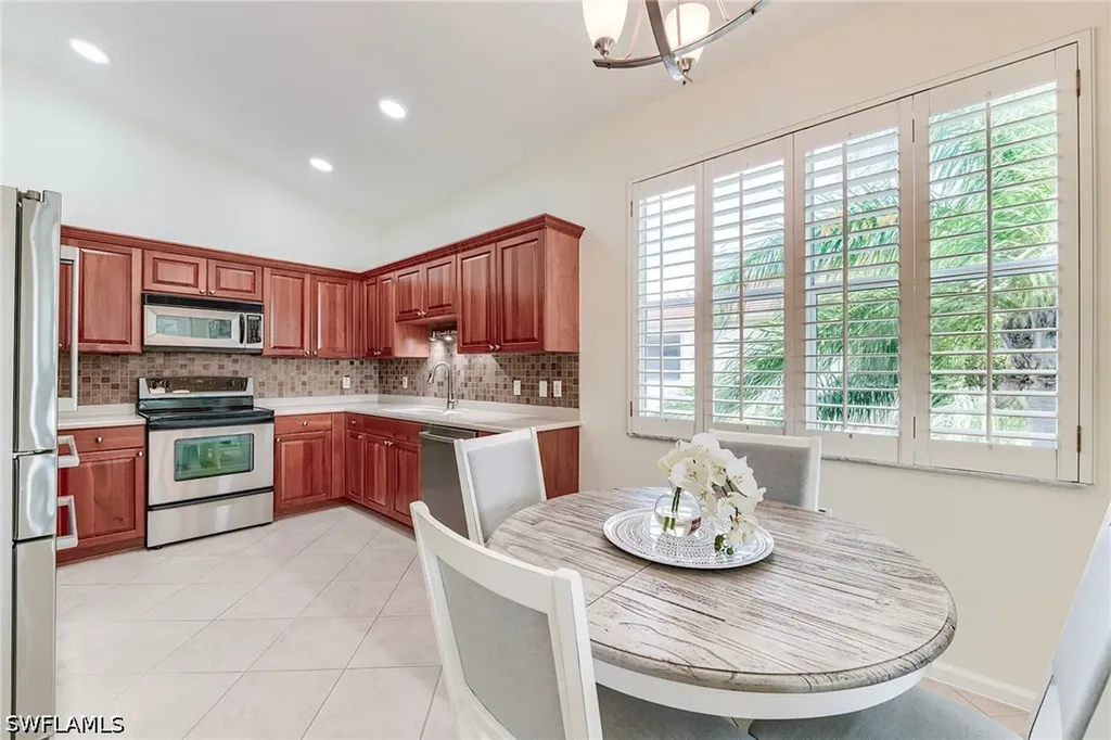 3080 Meandering Way Fort Myers FL 33905