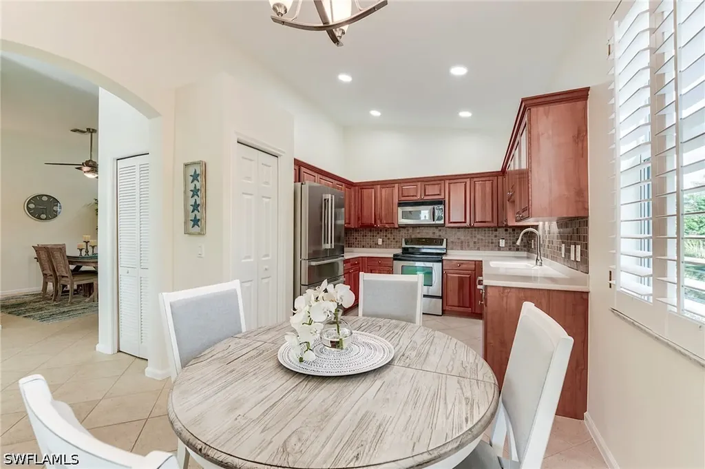3080 Meandering Way Fort Myers FL 33905