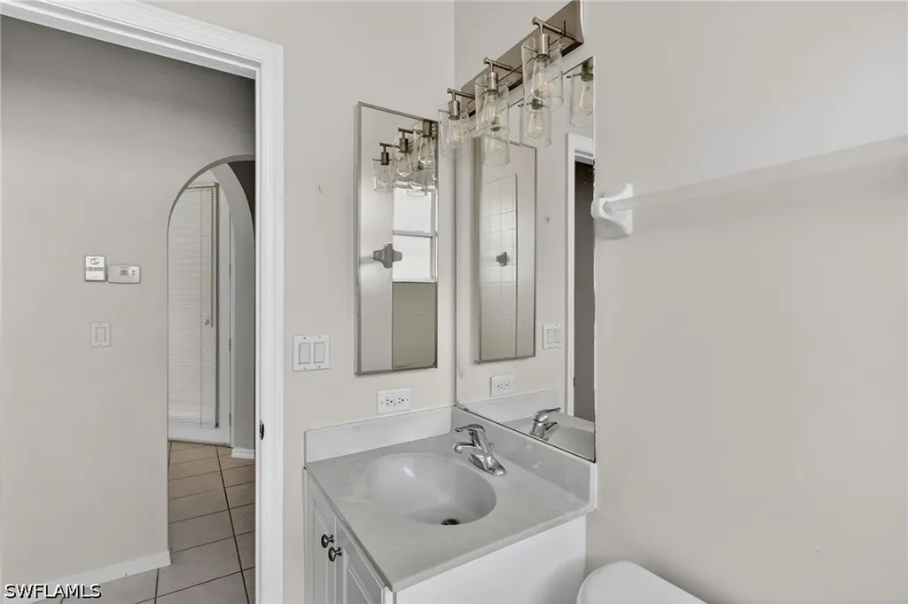 4270 Avian Avenue Fort Myers FL 33916