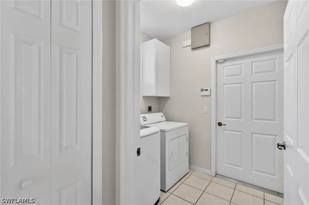 4270 Avian Avenue Fort Myers FL 33916