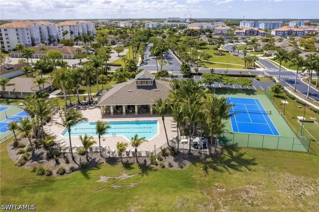 4270 Avian Avenue Fort Myers FL 33916