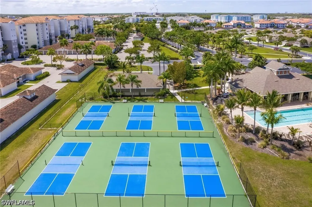 4270 Avian Avenue Fort Myers FL 33916