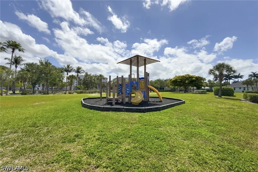 4270 Avian Avenue Fort Myers FL 33916